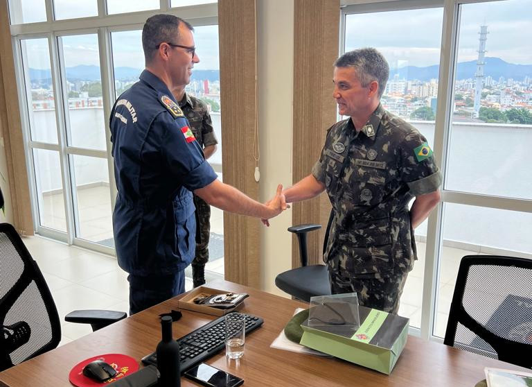 CBMSC recebe visita de inspeção do Exército Brasileiro